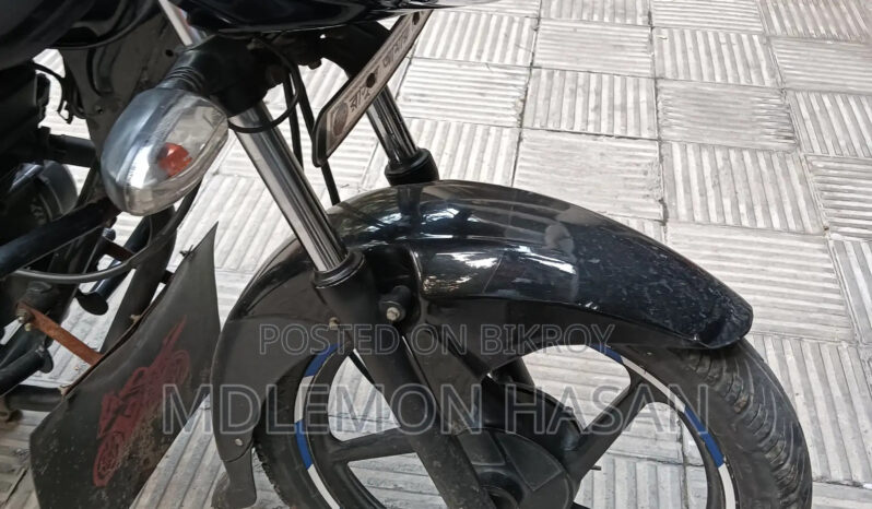
								Used Bajaj Discover 100 full									