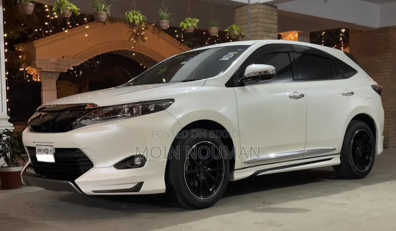 
								Used 2014 Toyota Harrier 2.0 full									
