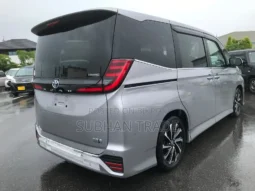 
										Used 2022 Toyota Noah full									