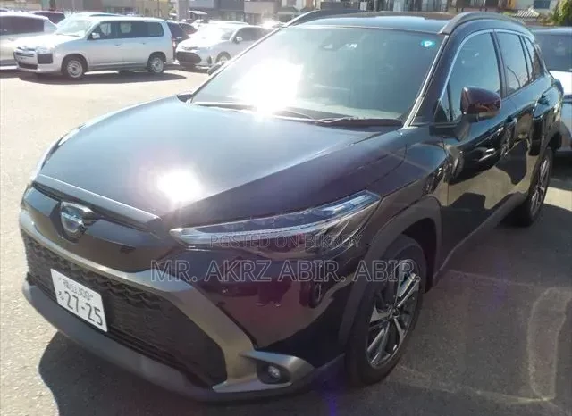 Used 2023 Toyota Corolla Cross full