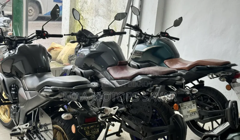 
								Used Yamaha FZS V3 150 full									