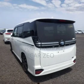 Used 2022 Toyota Voxy