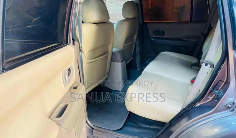 
								Used 2004 Mitsubishi Pajero Sunroof full									