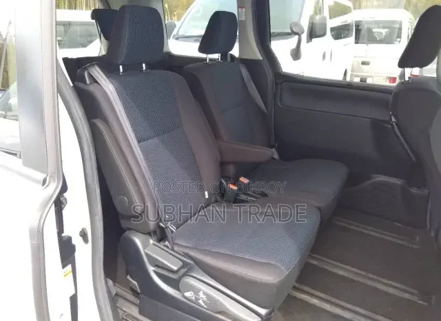 
								Used 2021 Toyota Noah full									