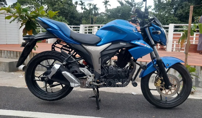
								Used Suzuki Gixxer Monotone 155 full									
