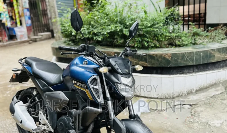 
								Used Yamaha FZS V3 150 full									