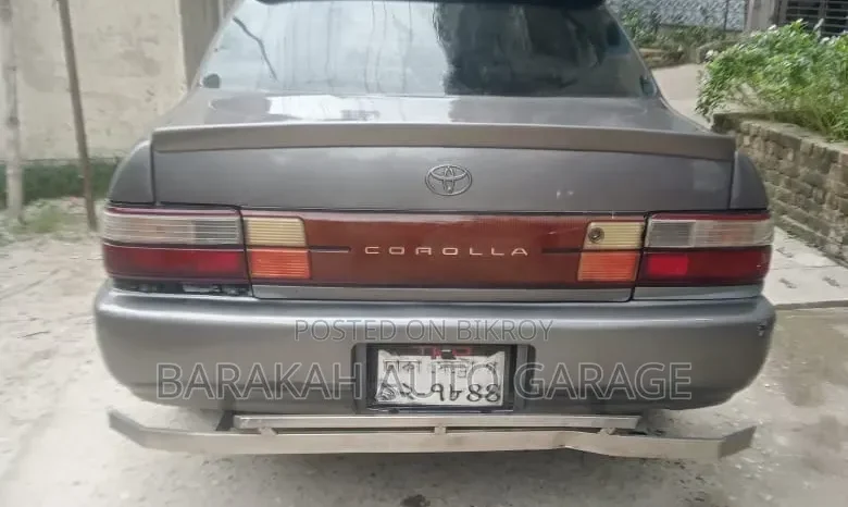 
								Used 1995 Toyota Corolla full									
