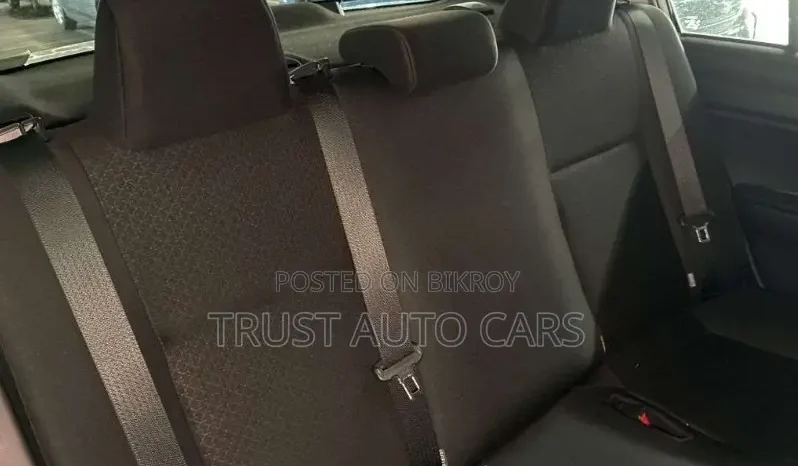 
								Used 2022 Toyota Axio full									