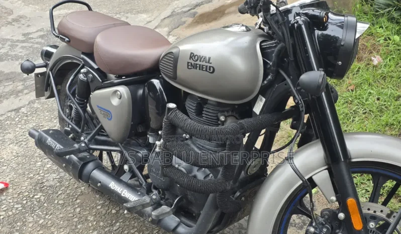 
								Used Royal Enfield Classic 350 140 full									