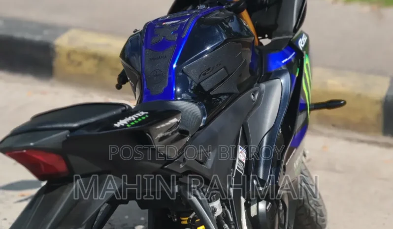 Used Yamaha R15M 155 full