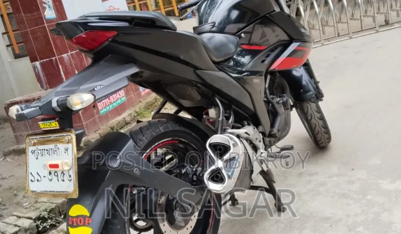 Used Suzuki Gixxer 150 full