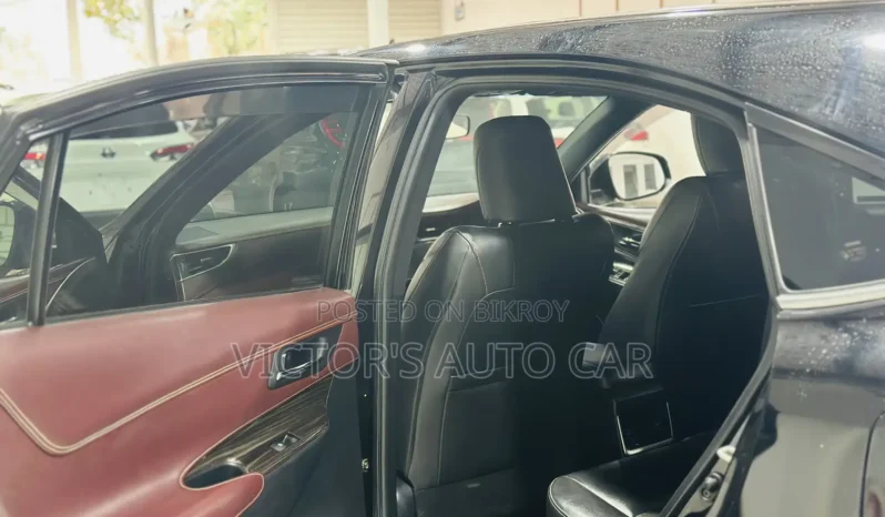 
								Used 2015 Toyota Harrier full									