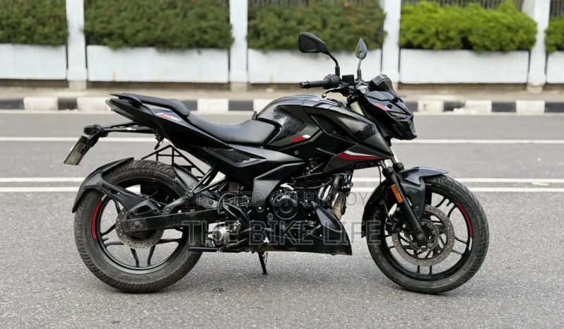 
								Used Bajaj Pulsar N160 160 full									