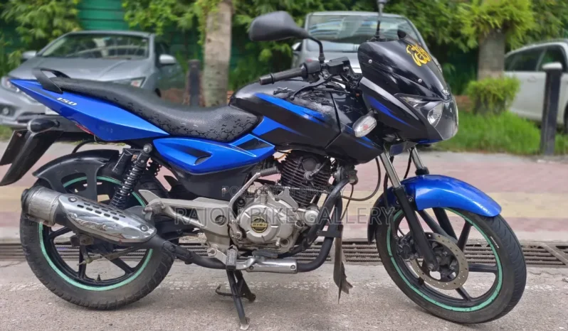 
								Used Bajaj Pulsar 150 150 full									