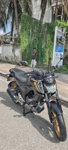 Used Yamaha FZ 160