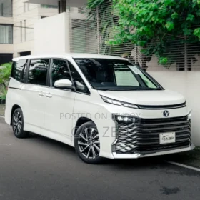 Used 2022 Toyota Voxy