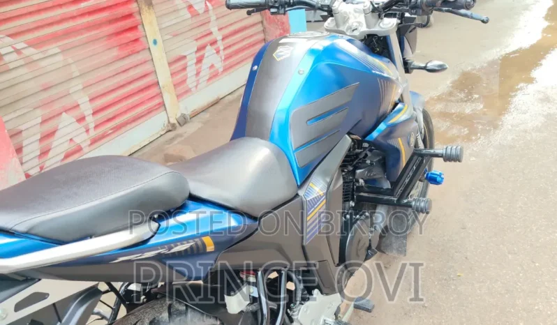 
								Used Yamaha FZ 150 full									