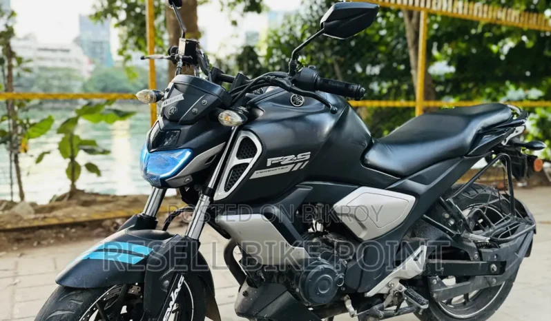 
								Used Yamaha FZS V3 160 full									