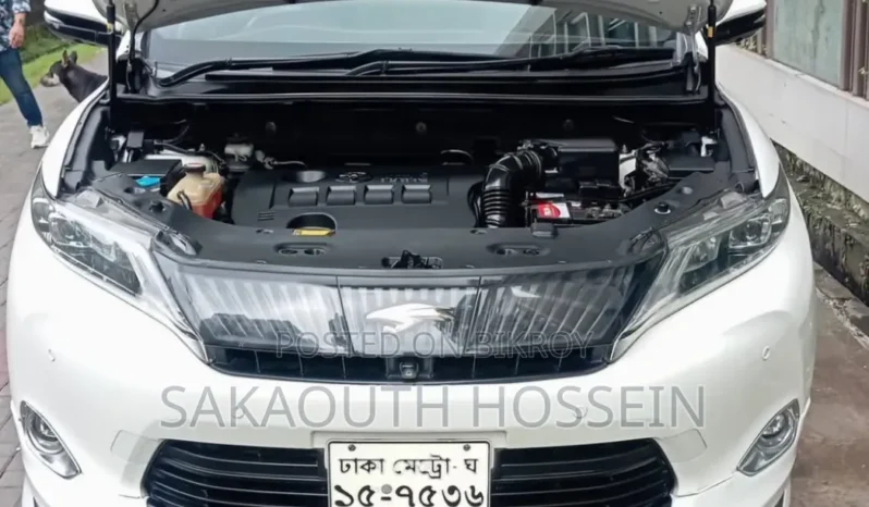 
								Used 2015 Toyota Harrier full									
