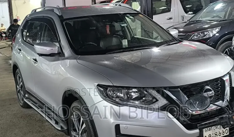 
								Used 2017 Nissan X-Trail full									