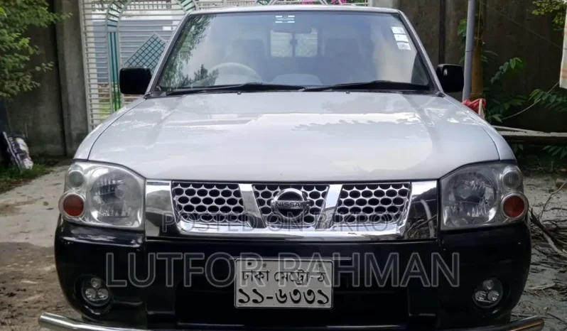 
								Used 2005 Nissan Double Cab full									