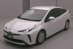 
										Used 2021 Toyota Prius full									