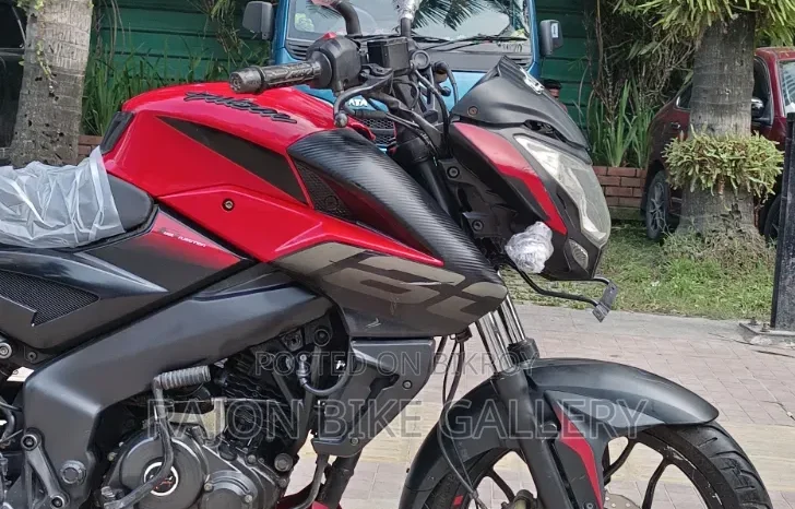 
								Used Bajaj Pulsar NS 160 160 full									