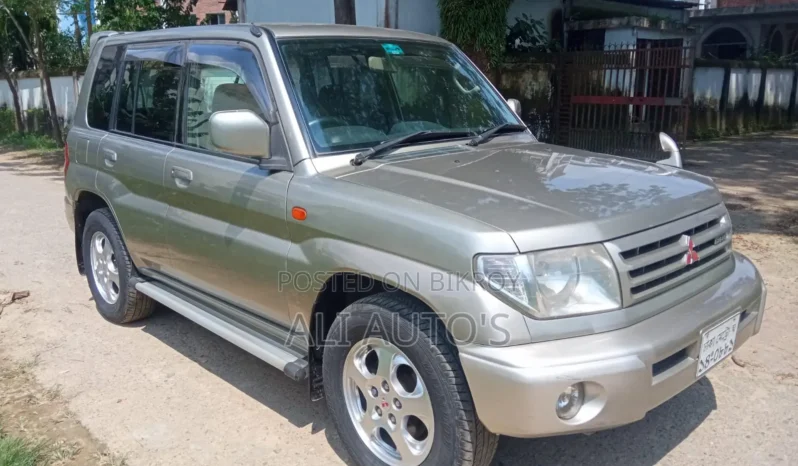 
								Used 2000 Mitsubishi Pajero full									