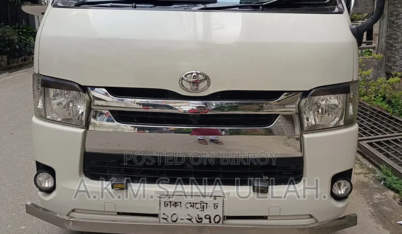 
								Used 2016 Toyota Noah full									