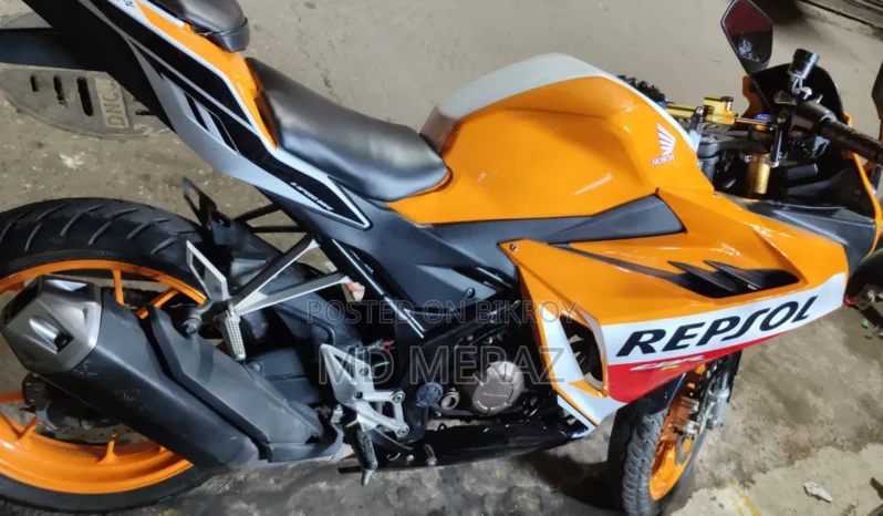 
								Used Honda Repsol 160 full									