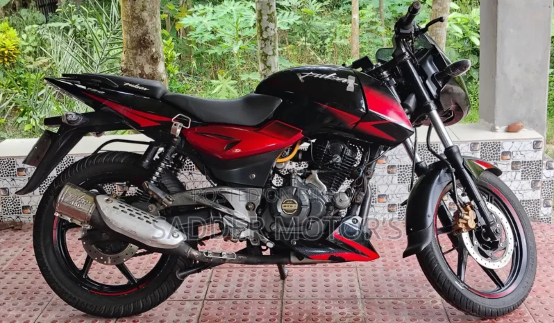 
								Used Bajaj Pulsar 150 full									