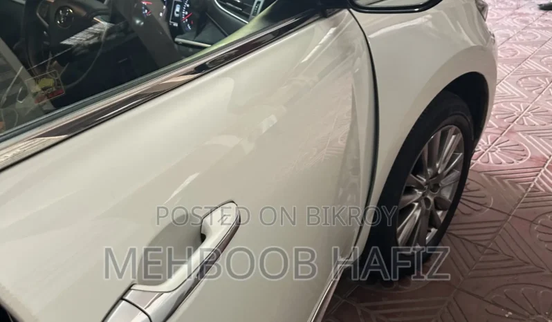 Used 2017 Toyota Harrier full