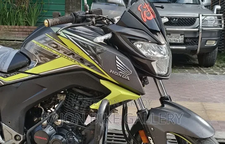 
								Used Honda CB Hornet 160R 160 full									