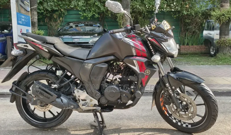 
								Used Yamaha FZ 150 full									