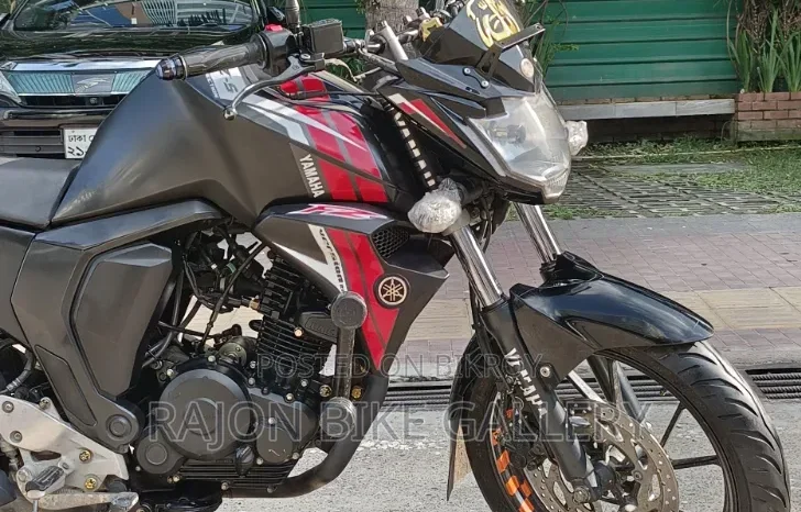 
								Used Yamaha FZ 150 full									