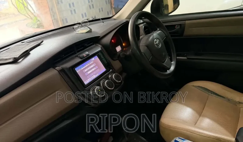 Used 2005 Toyota Axio full