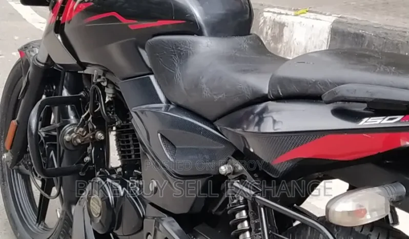 
								Used Bajaj Pulsar 150 full									