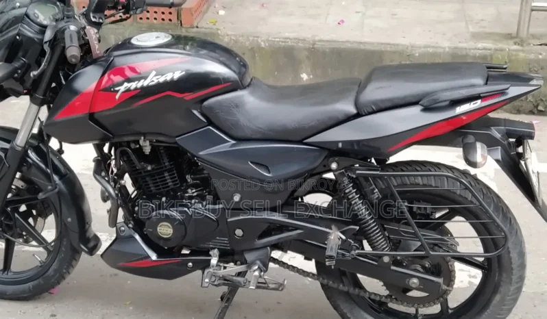 
								Used Bajaj Pulsar 150 full									