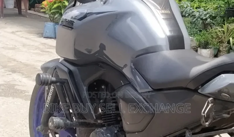 
								Used Yamaha FZS V3 150 full									