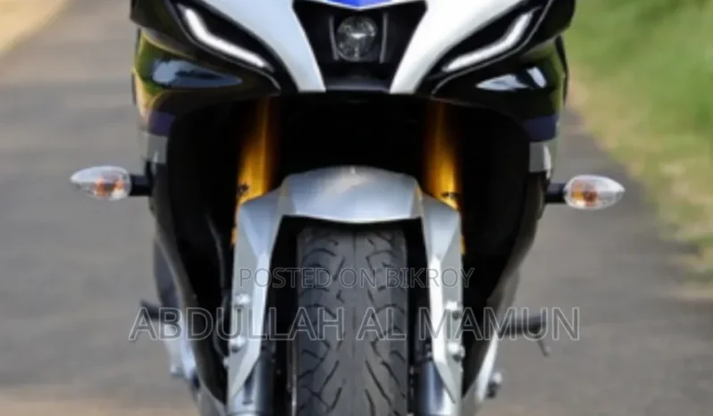 Used Yamaha R15M 155 full