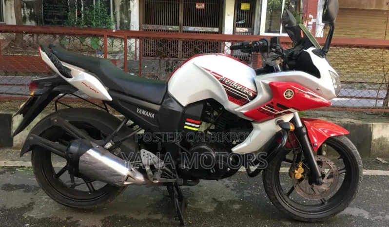 
								Used Yamaha Fazer V1 150 full									