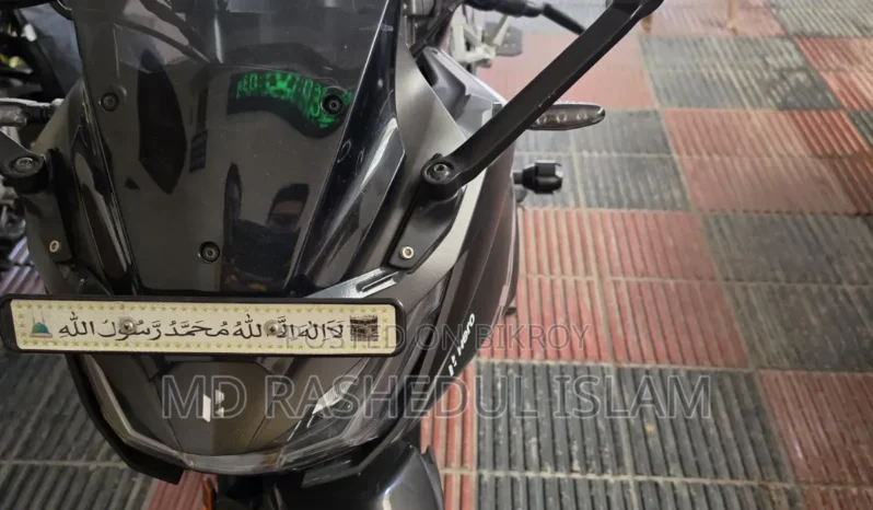 
								Used Hero Karizma XMR 210 full									
