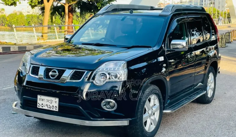 
								Used 2010 Nissan X-Trail full									