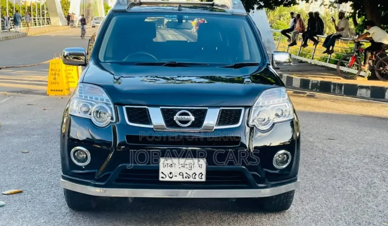
								Used 2010 Nissan X-Trail full									