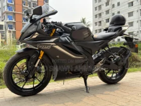 Used Yamaha R15 155