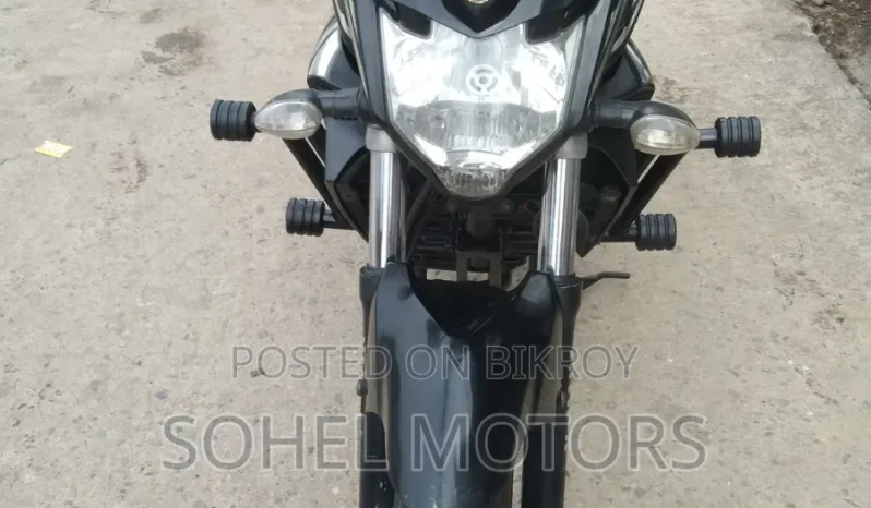 
								Used Yamaha FZ 150 full									